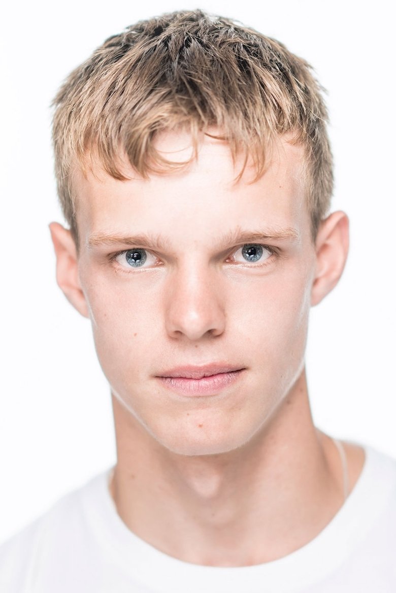 Finn Bennett Portrait of Finn Bennett