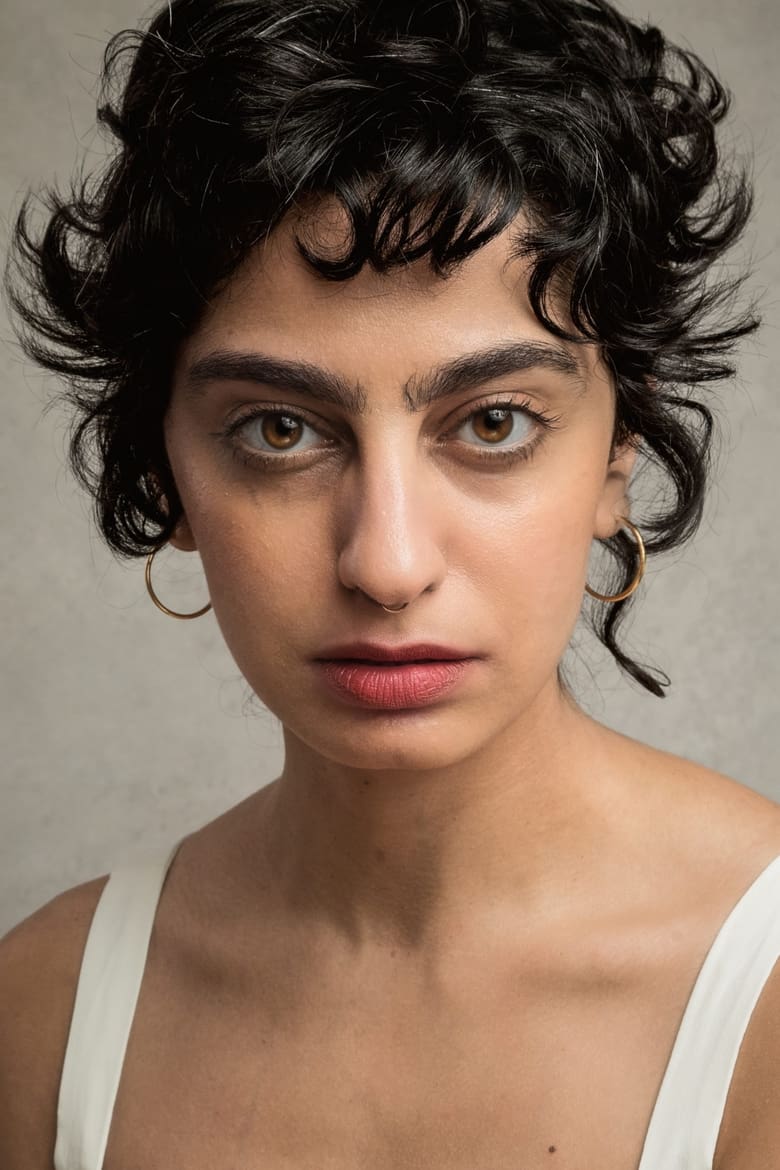 Juliana Yazbeck Portrait of Juliana Yazbeck