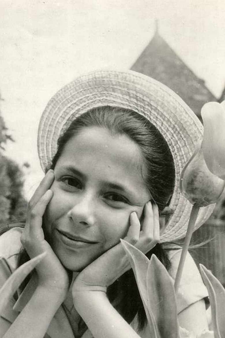 Annabel Bartlett Portrait of Annabel Bartlett