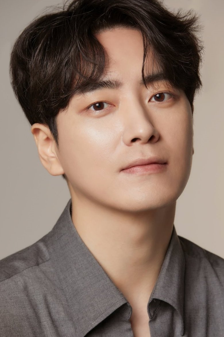 Lee Jun-hyuk Portrait of Lee Jun-hyuk