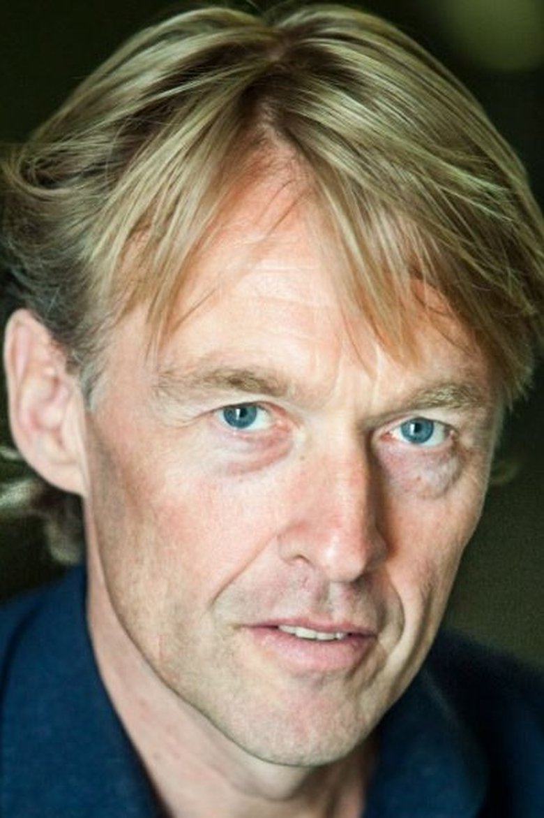 Erik de Vries Portrait of Erik de Vries