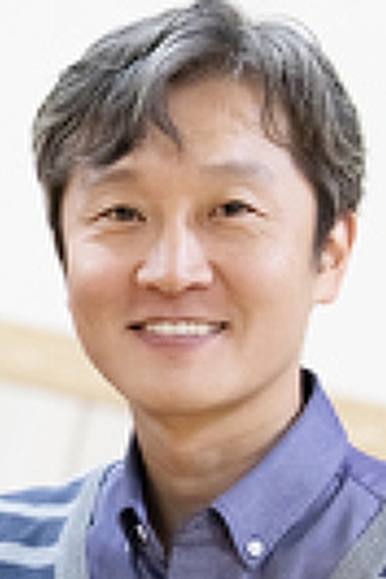 Yoon Hyo-sik Portrait of Yoon Hyo-sik