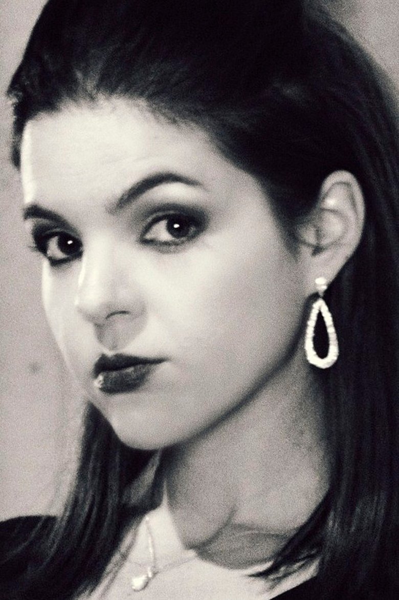 Nadine Chikhi Portrait of Nadine Chikhi