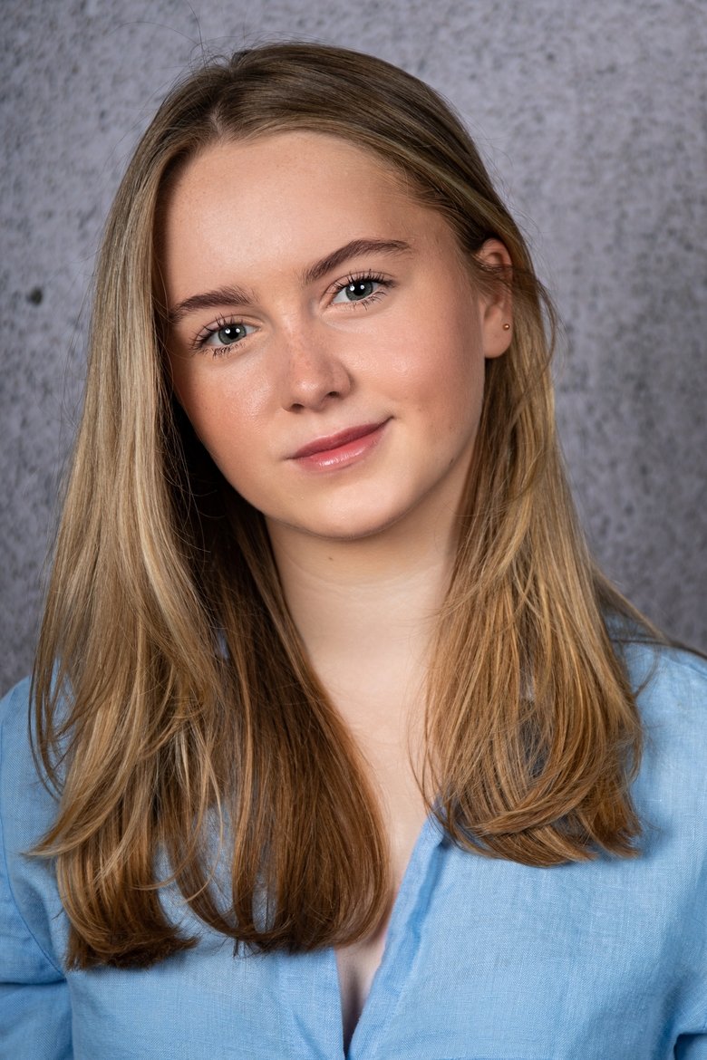 Yasmin Davies Portrait of Yasmin Davies
