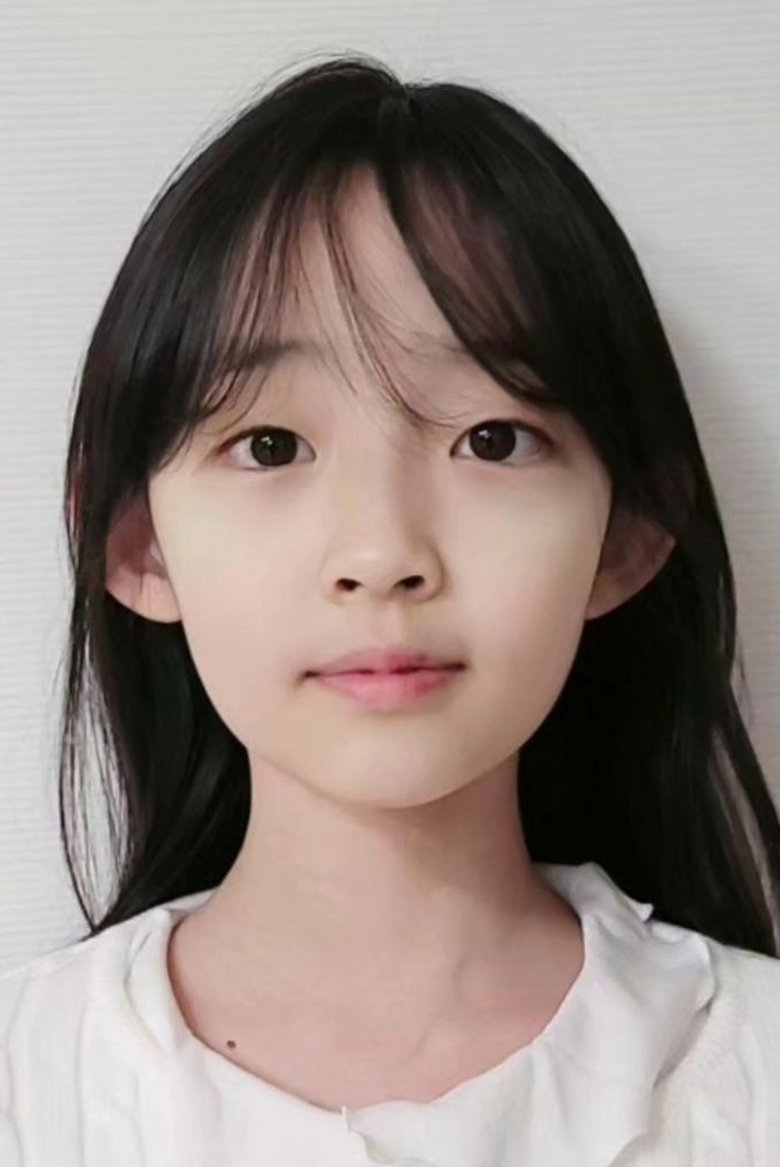 Song Ji-woo Portrait of Song Ji-woo