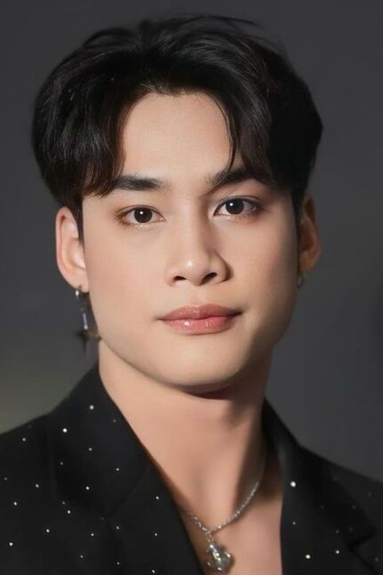 Plub Warawut Saengsriruang Portrait of Plub Warawut Saengsriruang