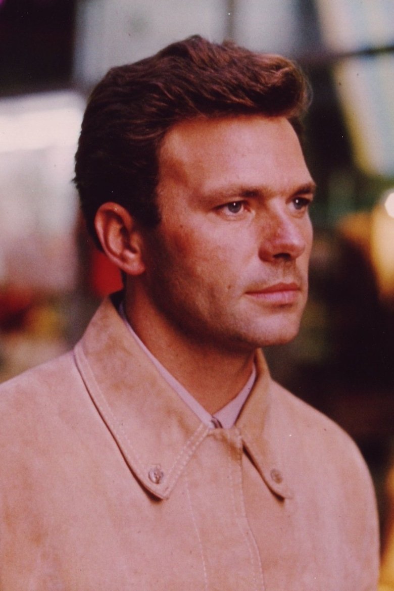 Derek Cracknell Portrait of Derek Cracknell