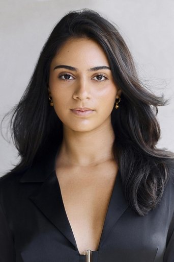 Portrait of Alana Mansour