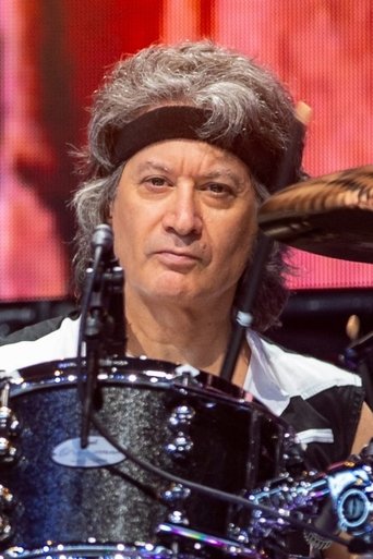 Portrait of Michael Cartellone