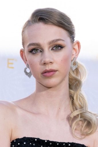 Portrait of Elle Graham
