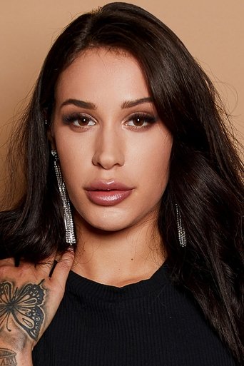 Portrait of Lola Bellucci