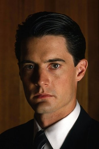 Portrait of Kyle MacLachlan