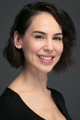 Portrait of Özge Dolay