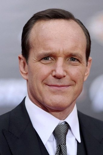 Portrait of Clark Gregg