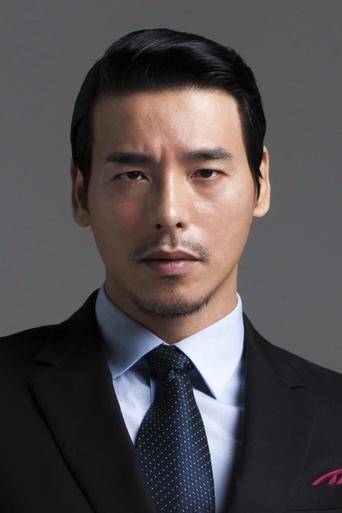 Portrait of Choi Ri-ho