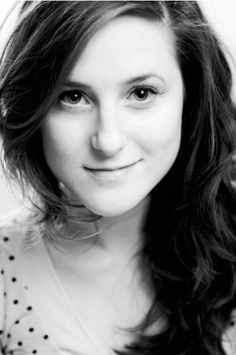 Portrait of Nadia Kamil
