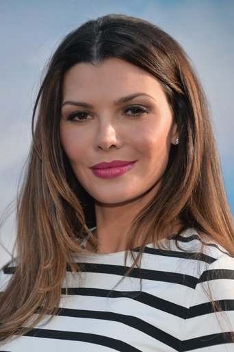 Portrait of Ali Landry