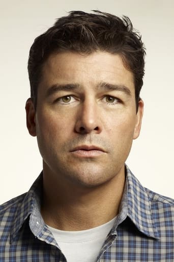 Portrait of Kyle Chandler