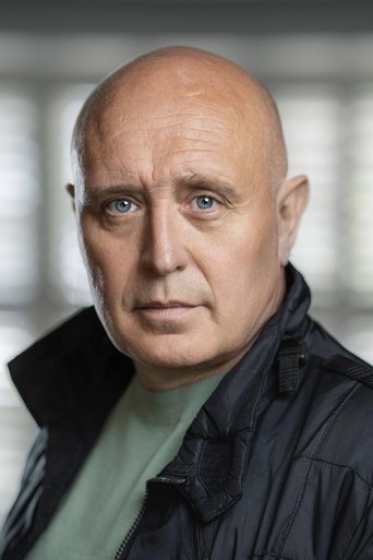 Portrait of Mark Flitton