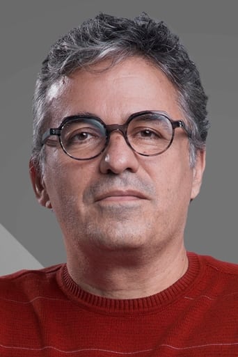 Portrait of Marcelo Lins