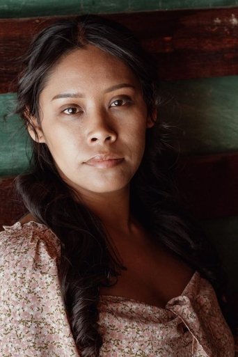 Portrait of Nayeli Hernandez