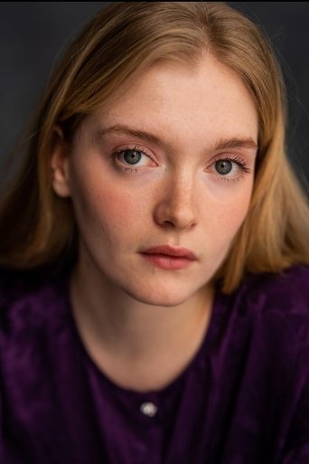 Portrait of Natalie Quarry