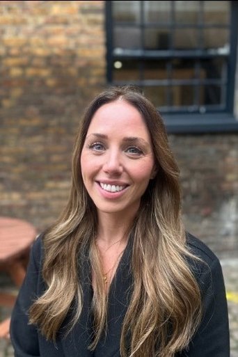 Portrait of Lisa Mitchell