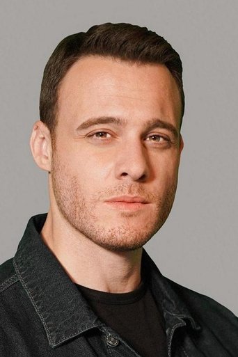 Portrait of Kerem Bürsin
