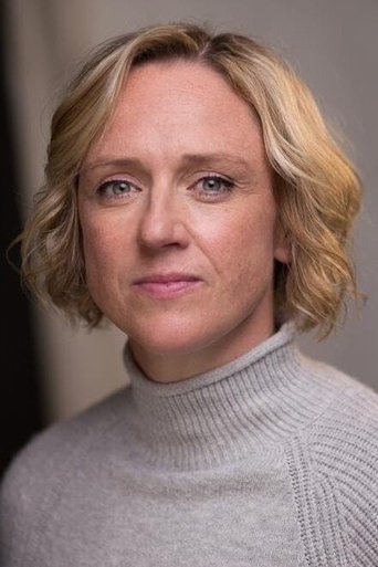 Portrait of Lesley Hart