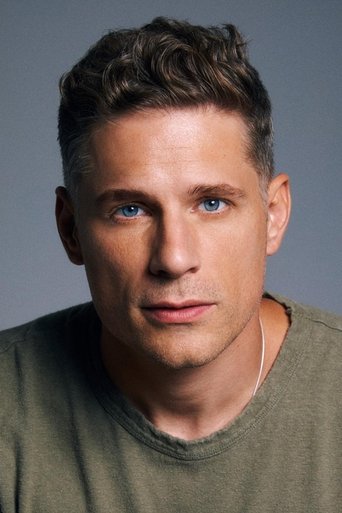 Portrait of Matt Lauria