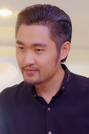 Portrait of 黄琞茗