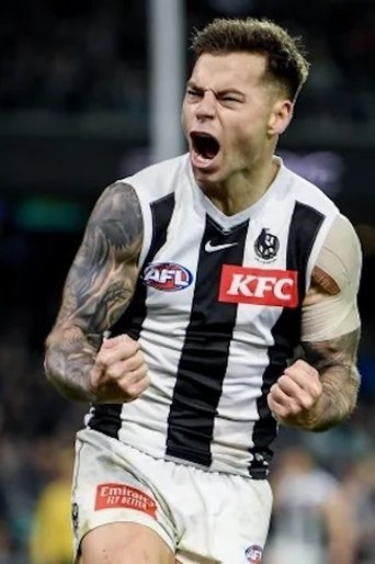Portrait of Jamie Elliott