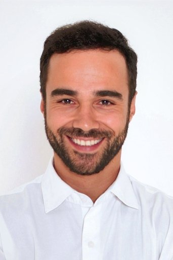 Portrait of Beto Marden