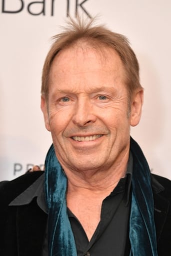 Portrait of Simon Kirke