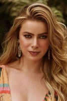 Portrait of Rayanne Morais