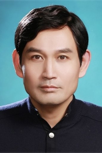 Portrait of Yoo Jun-won
