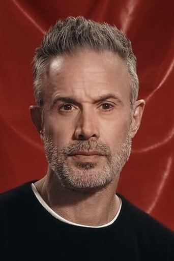 Portrait of Freddie Prinze Jr.