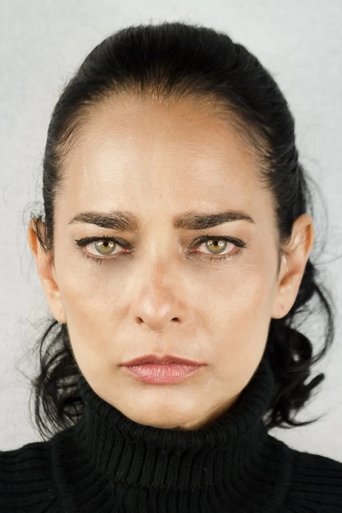 Portrait of Jacqueline Arenal