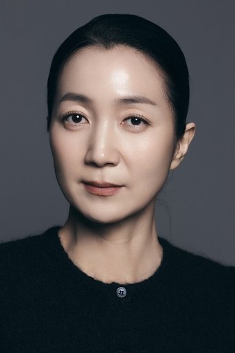 Portrait of Kim Joo-ryoung