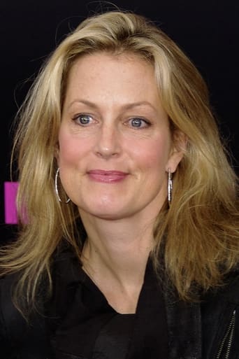 Portrait of Ali Wentworth