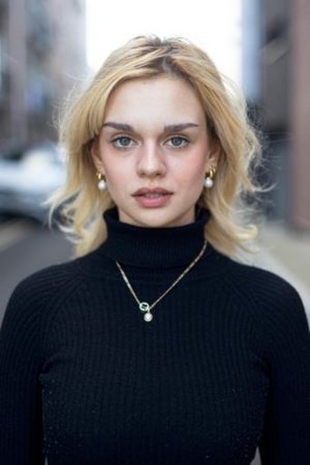 Portrait of Lea Talia