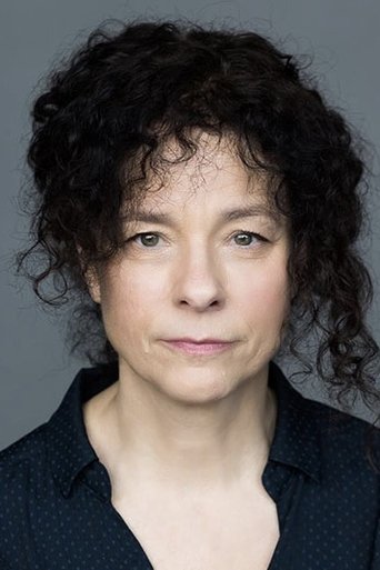 Portrait of Isabelle Cyr