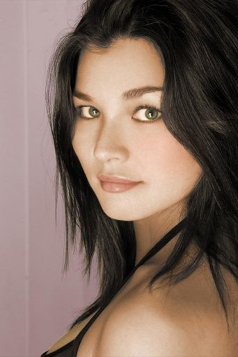 Portrait of Stephanie Raye