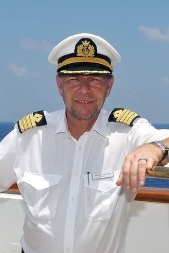 Portrait of Morten Hansen