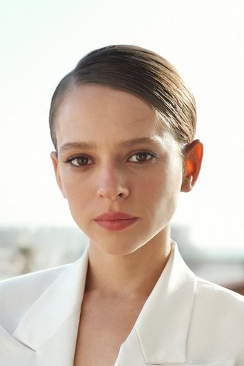 Portrait of Shira Haas