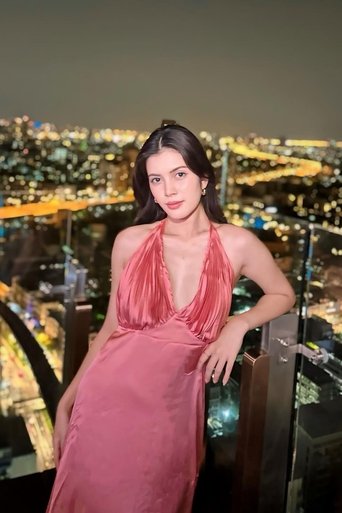 Portrait of ธาริณ แก้วมณี