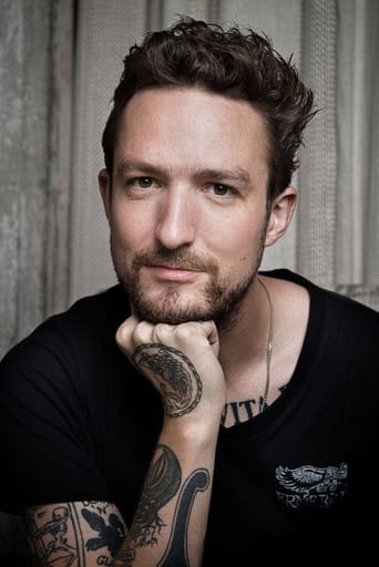 Portrait of Frank Turner