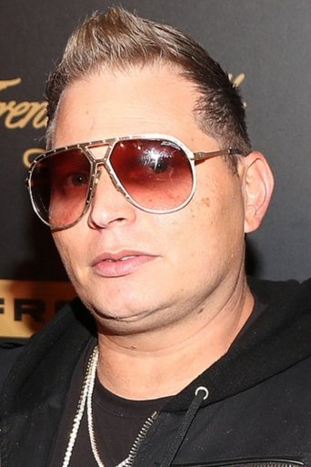 Portrait of Scott Storch