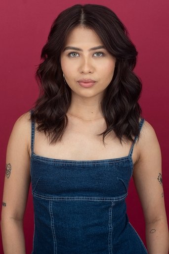 Portrait of Kate Jellyn
