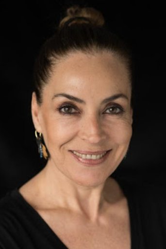 Portrait of Özlem Akınözü